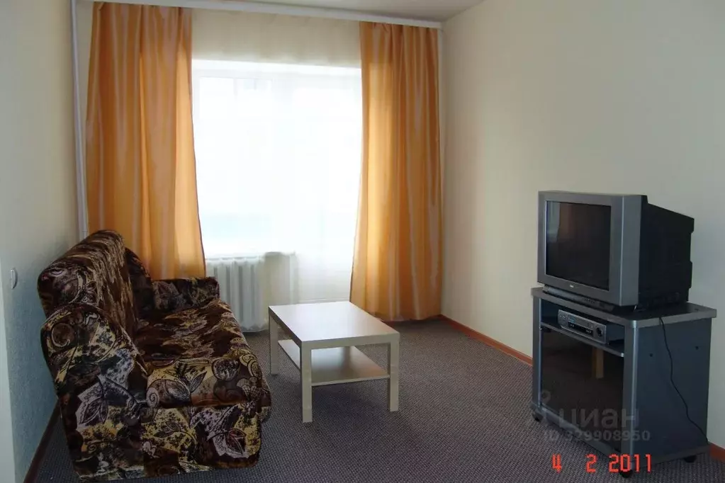 1-к кв. Свердловская область, Екатеринбург ул. Азина, 20к2 (43.0 м) - Фото 2