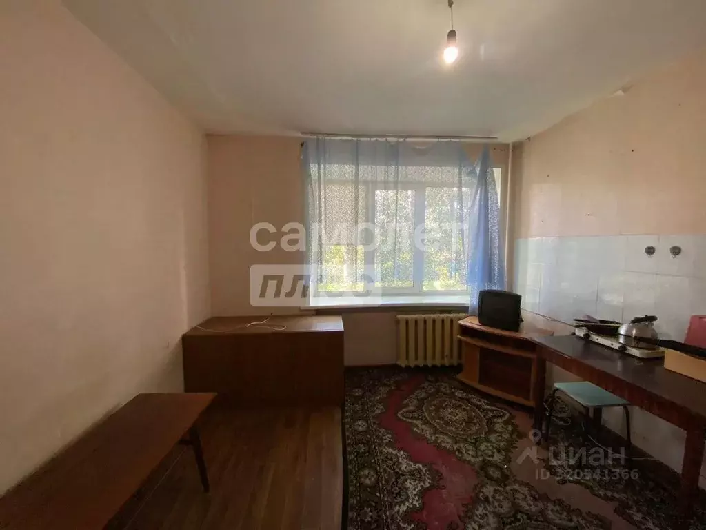 Комната Омская область, Омск ул. Химиков, 22Б (12.7 м) - Фото 0