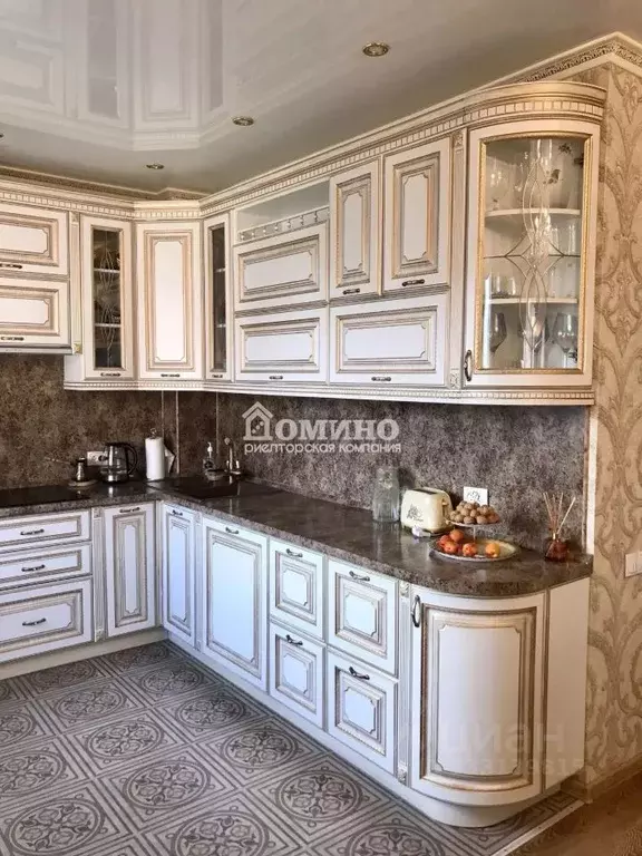 3-к кв. Тюменская область, Тюмень ул. Николая Федорова, 6 (93.9 м) - Фото 2