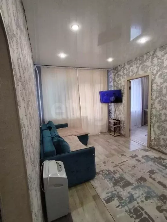 2-к кв. Саратовская область, Энгельс ул. Космонавтов, 8 (39.6 м) - Фото 1