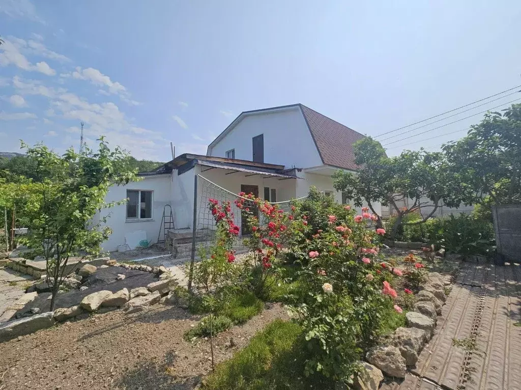 Дом в Севастополь с. Терновка, пер. Конторский, 5 (200 м) - Фото 0