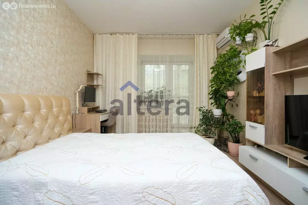 1-комнатная квартира: Казань, улица Гарифа Ахунова, 18 (45 м) - Фото 1