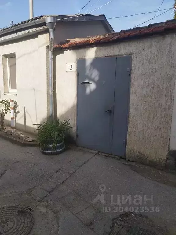 Дом в Крым, Феодосия пер. Свердлова, 2 (100 м) - Фото 1