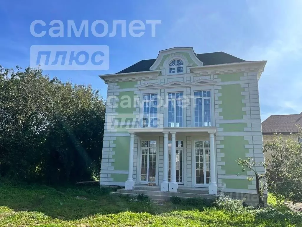 Дом в Москва д. Пенино, ул. Рябиновая, 8 (200 м) - Фото 0