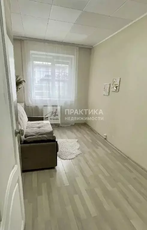 Продается 4-комнатная квартира - Фото 1