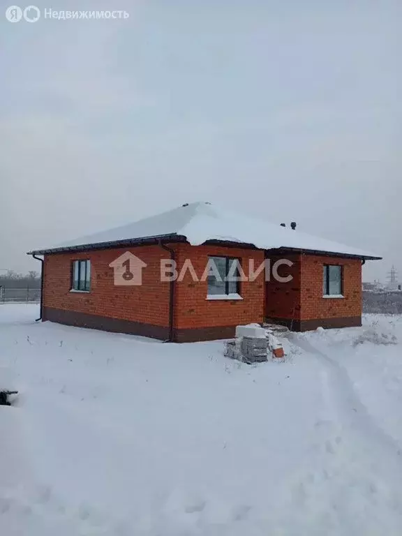 Дом в село Стрелецкое, Рубежная улица (100 м) - Фото 2