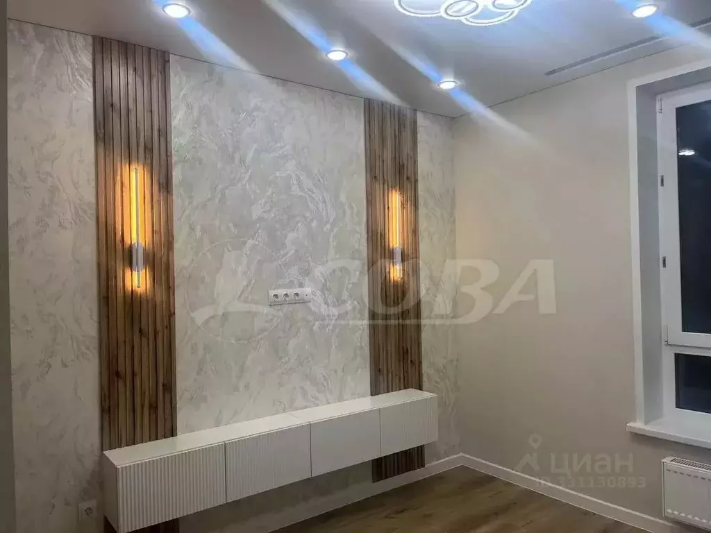 1-к кв. Тюменская область, Тюмень Новгородская ул., 22 (38.4 м) - Фото 2