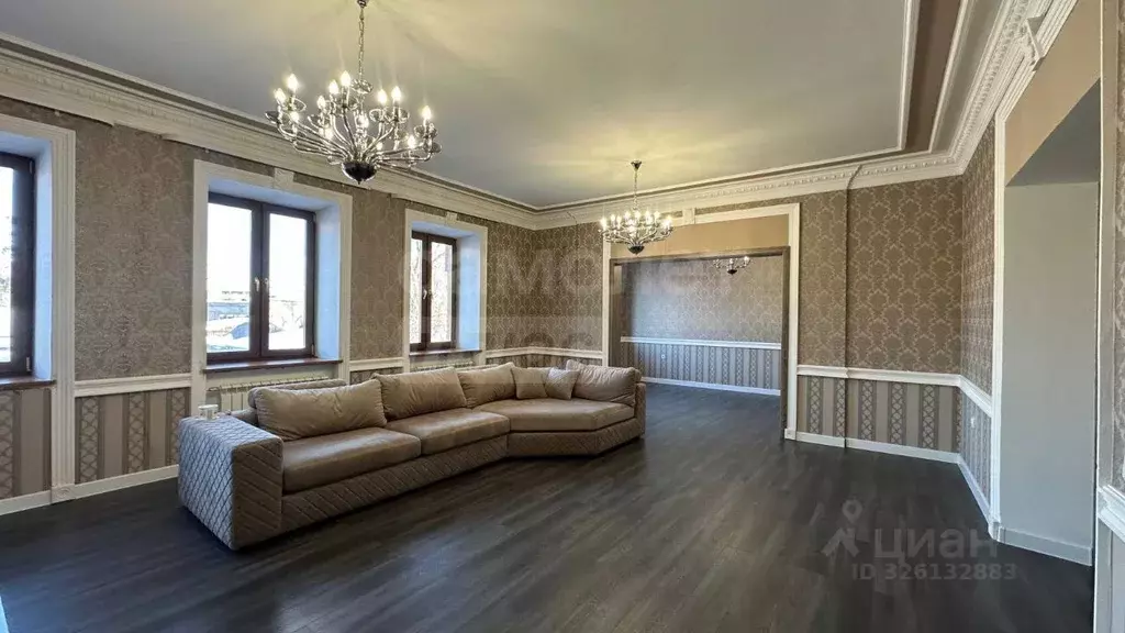 5-к кв. Оренбургская область, Оренбург Южный пер., 3 (395.3 м) - Фото 2