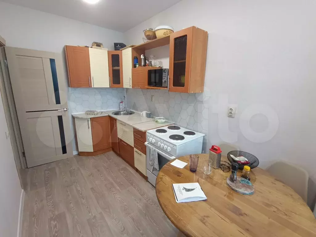 1-к. квартира, 32 м, 8/9 эт. - Фото 0