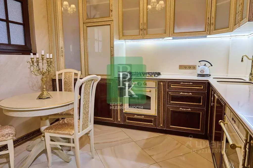 2-к кв. Севастополь ул. Сенявина, 2 (65.0 м) - Фото 1