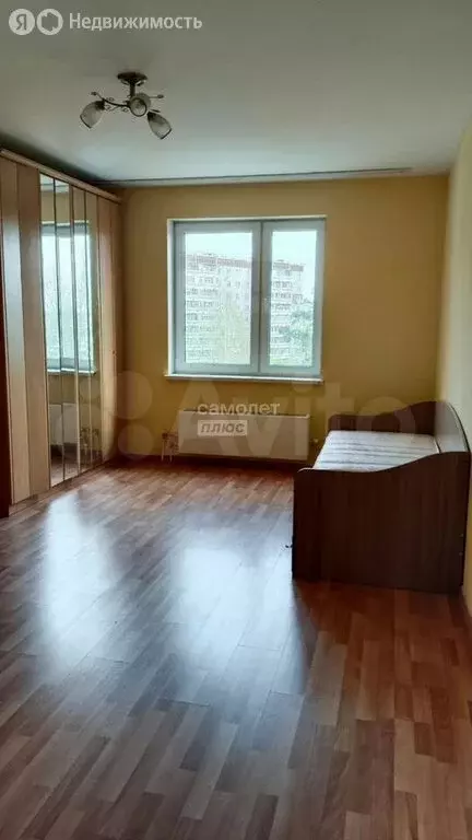 3-комнатная квартира: Екатеринбург, жилой район Сортировочный, ... - Фото 1