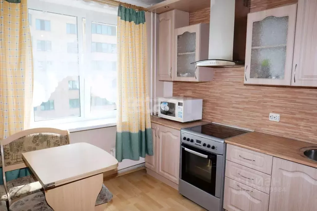 1-к кв. Сахалинская область, Южно-Сахалинск Комсомольская ул., 269А ... - Фото 2