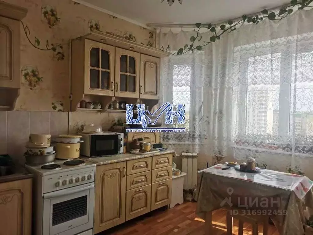 2-к кв. Курская область, Курск просп. Победы, 28а (56.0 м) - Фото 0