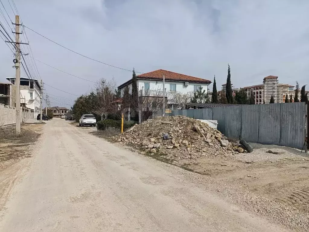 Участок в Крым, Евпатория городской округ, Заозерное пгт ул. ... - Фото 1
