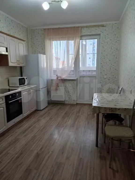 2-к. квартира, 58 м, 8/18 эт. - Фото 1