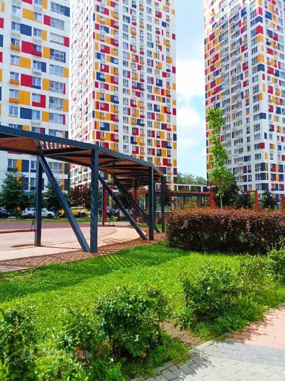 Продается 2-комнатная квартира - Фото 1