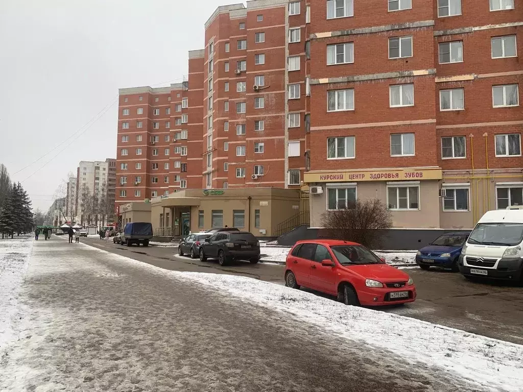 Помещение свободного назначения в Курская область, Курск просп. ... - Фото 1
