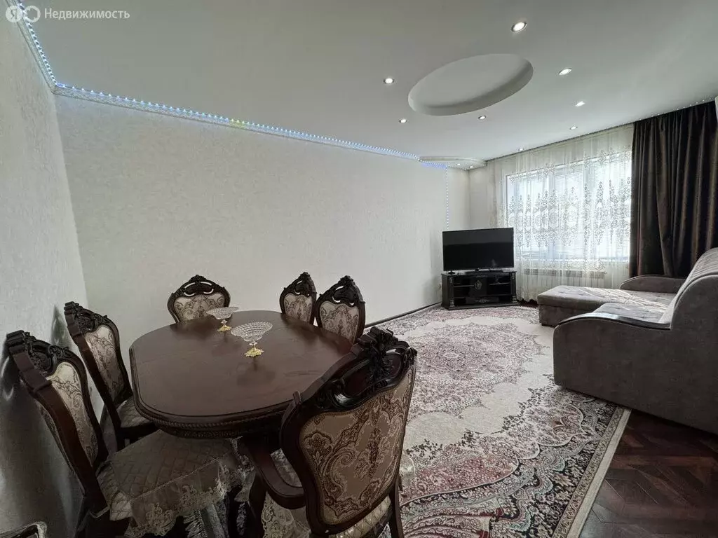 2-комнатная квартира: Дербент, улица Сальмана, 85А (70 м) - Фото 1
