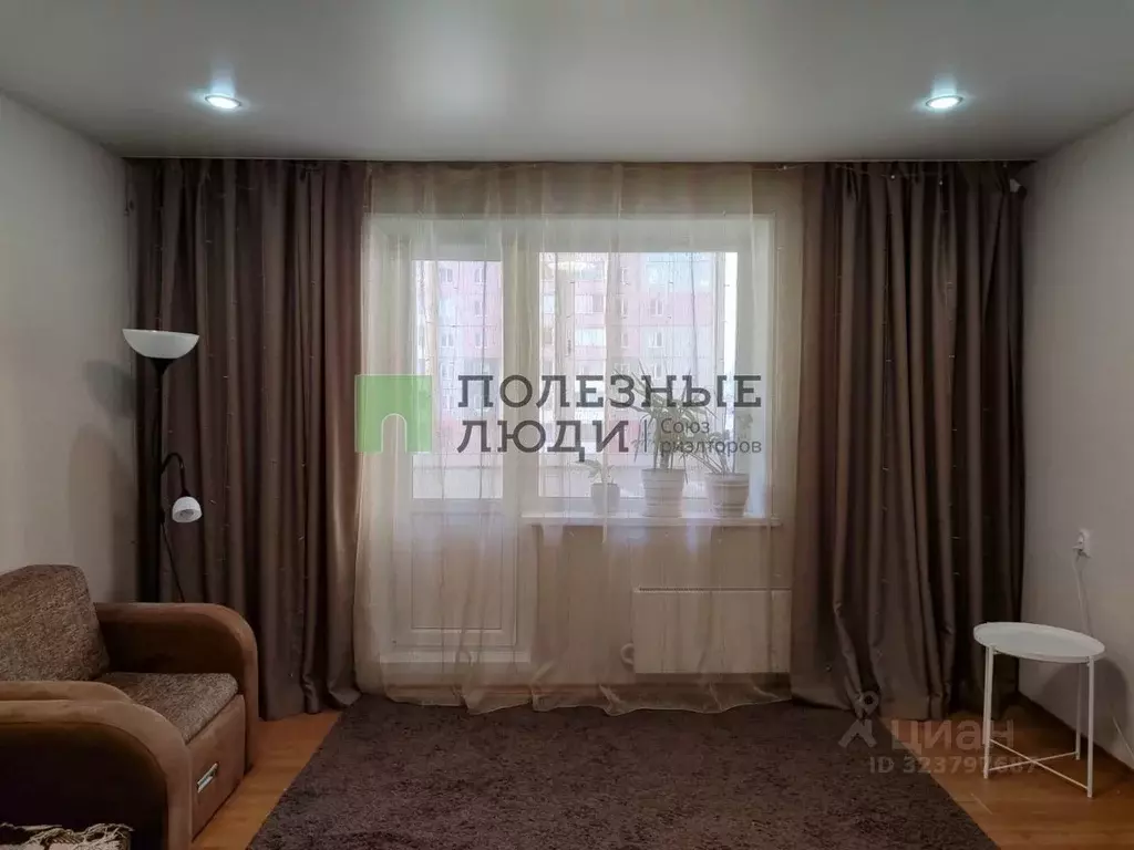 2-к кв. Курганская область, Курган Заозерный жилрайон, 4-й мкр, 24 ... - Фото 1