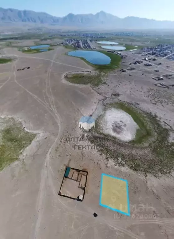 Участок в Алтай, с. Кош-Агач ул. Имени А.К. Толегенова, 7 (14.33 сот.) - Фото 1