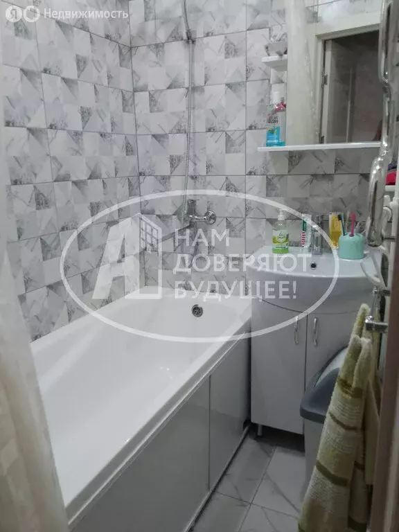 2-комнатная квартира: Можга, улица Гагарина, 6 (39 м) - Фото 0