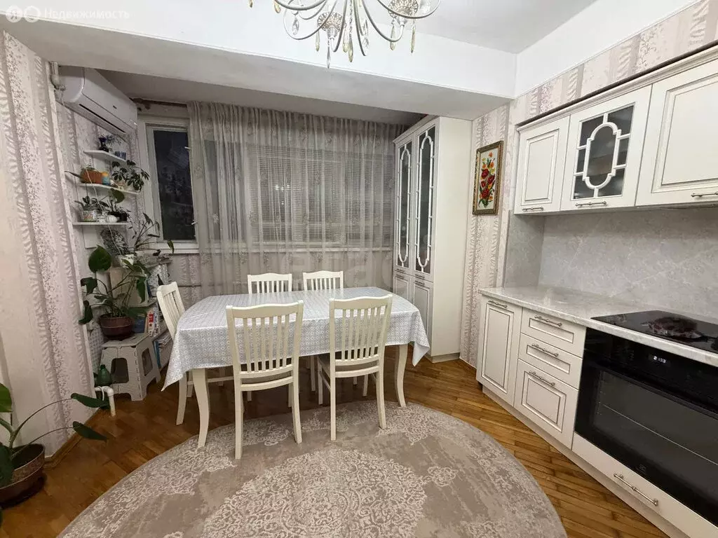 3-комнатная квартира: Махачкала, проспект Расула Гамзатова, 18 (64 м) - Фото 2