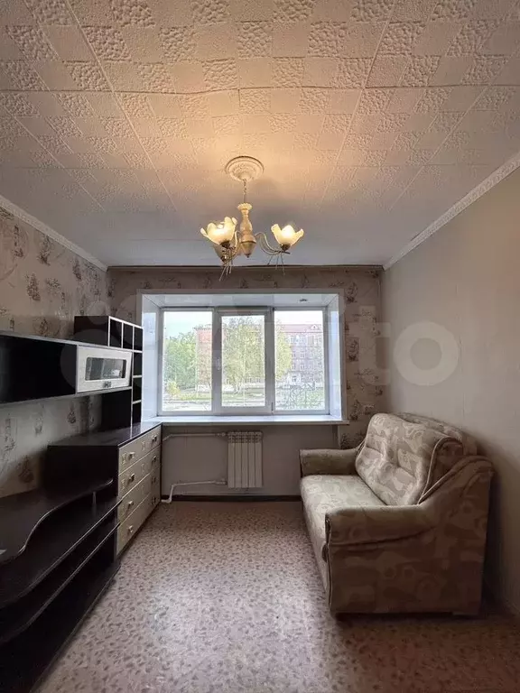 Комната 12,1 м в 1-к., 2/4 эт. - Фото 0
