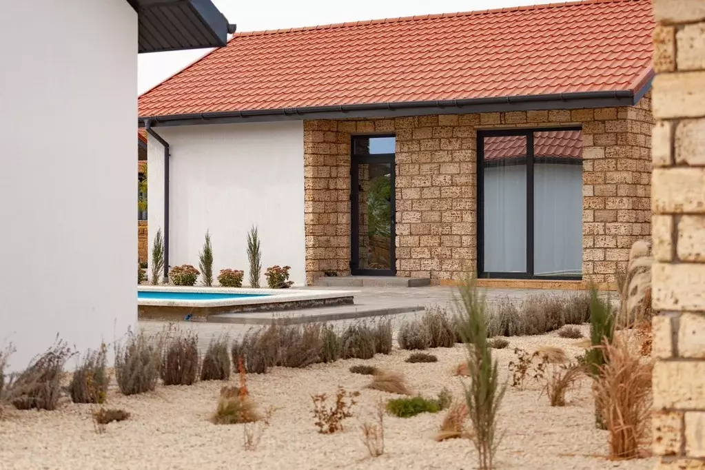 Дом в Краснодарский край, Темрюкский район, Тамань ст-ца ул. Карла ... - Фото 1