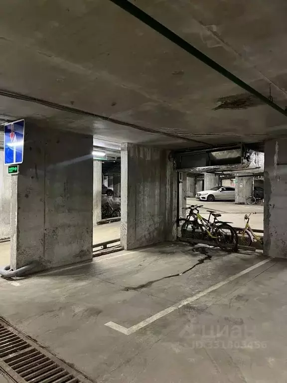 Гараж в Московская область, Одинцовский городской округ, с. Ромашково ... - Фото 1