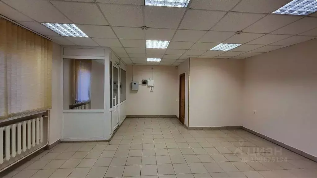 Офис в Кировская область, Киров ул. Молодой Гвардии, 90 (45.5 м) - Фото 1