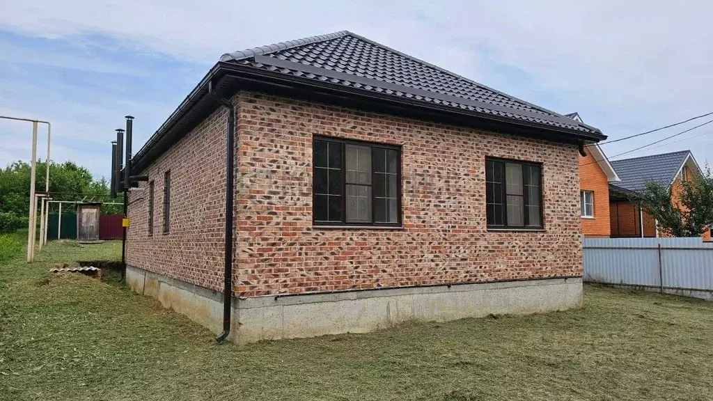 Дом в Краснодарский край, Северская ст-ца ул. Маяковского (83 м) - Фото 1