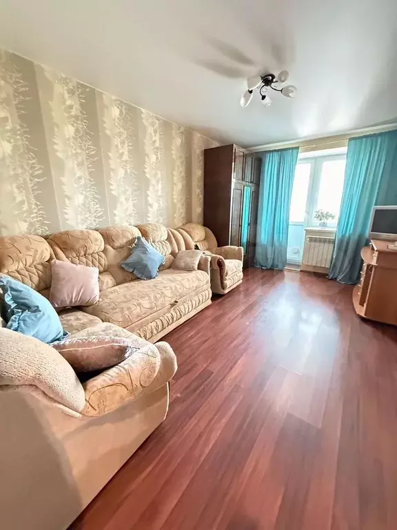 Комната 18 м в 1-к., 2/10 эт. - Фото 0
