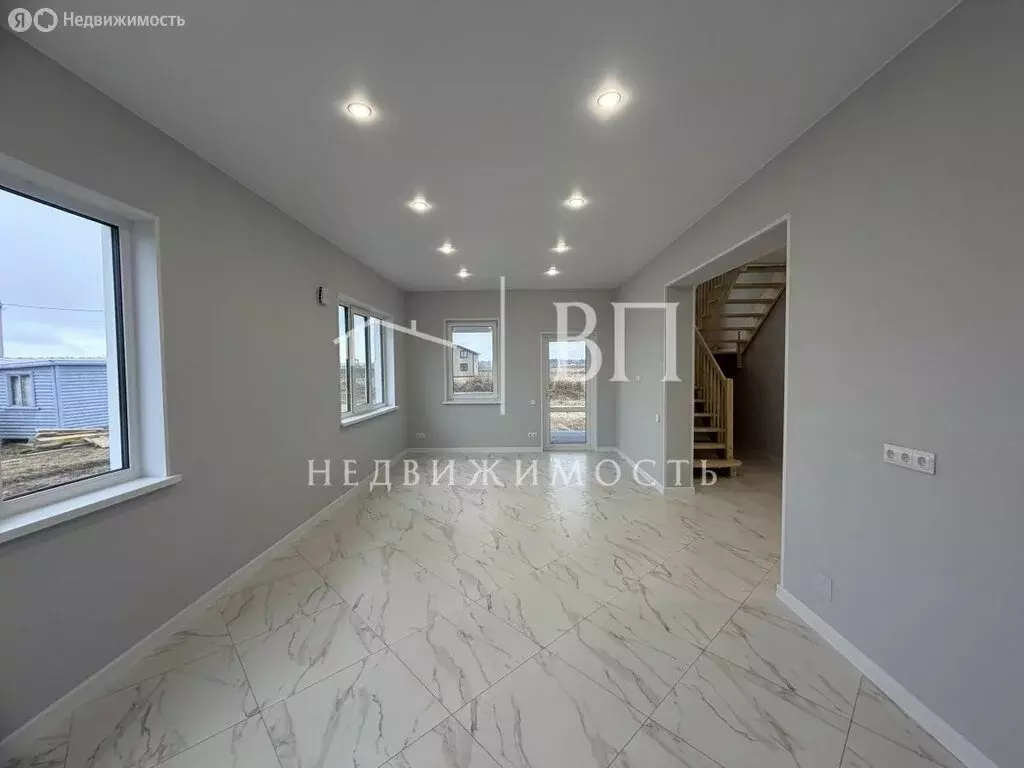 Дом в Кипенское сельское поселение, территория СХ-4 Кипень (150 м) - Фото 1