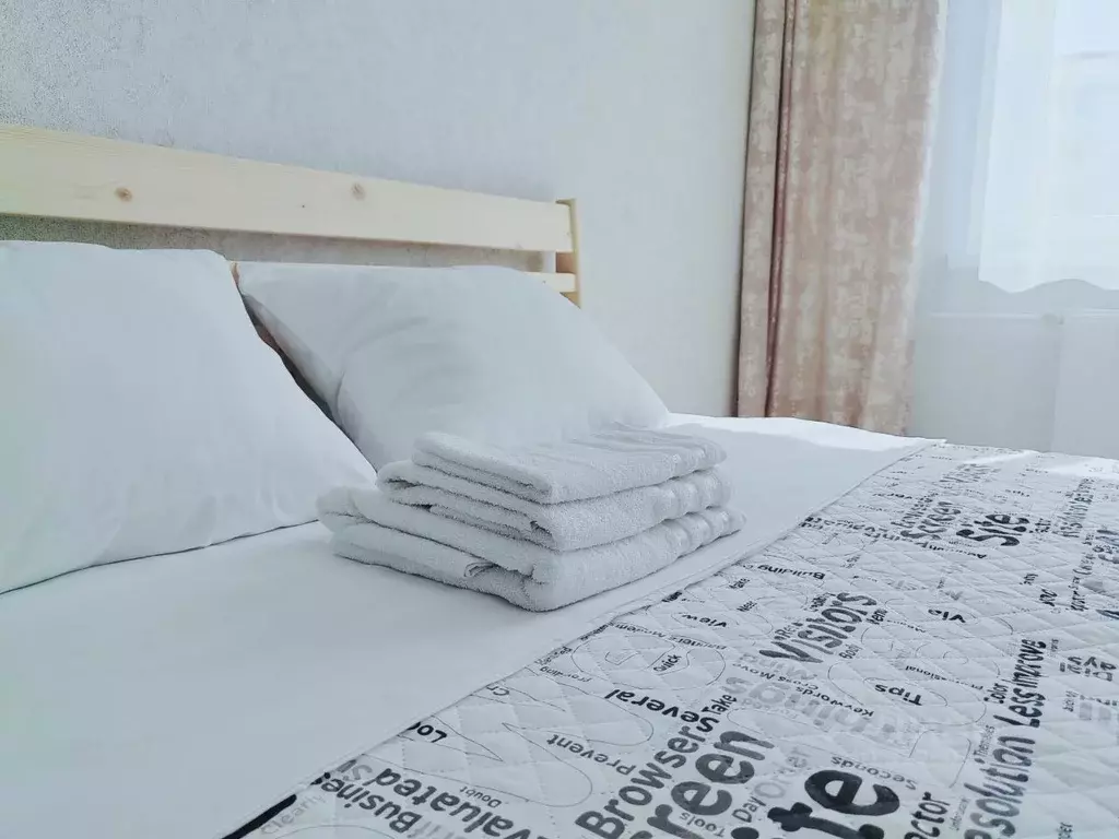 2-к кв. Краснодарский край, Крымск Надежда мкр, ул. Надежды, 11 (42.0 ... - Фото 1