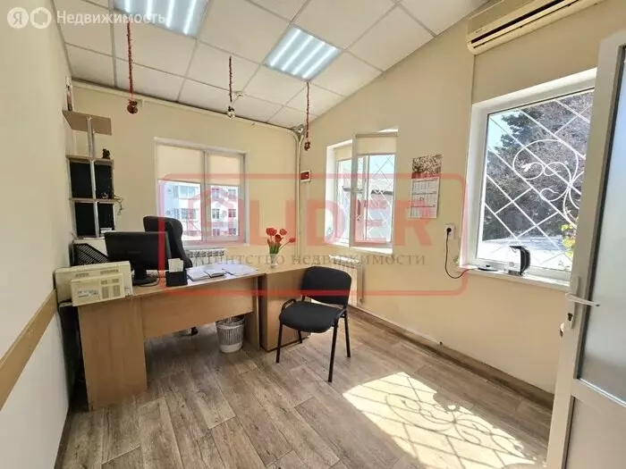Офис (18 м) - Фото 2