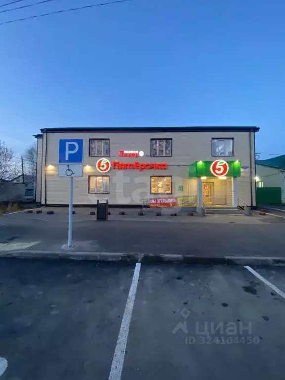 Торговая площадь в Красноярский край, Козулька пгт ул. Советская, 69 ... - Фото 1