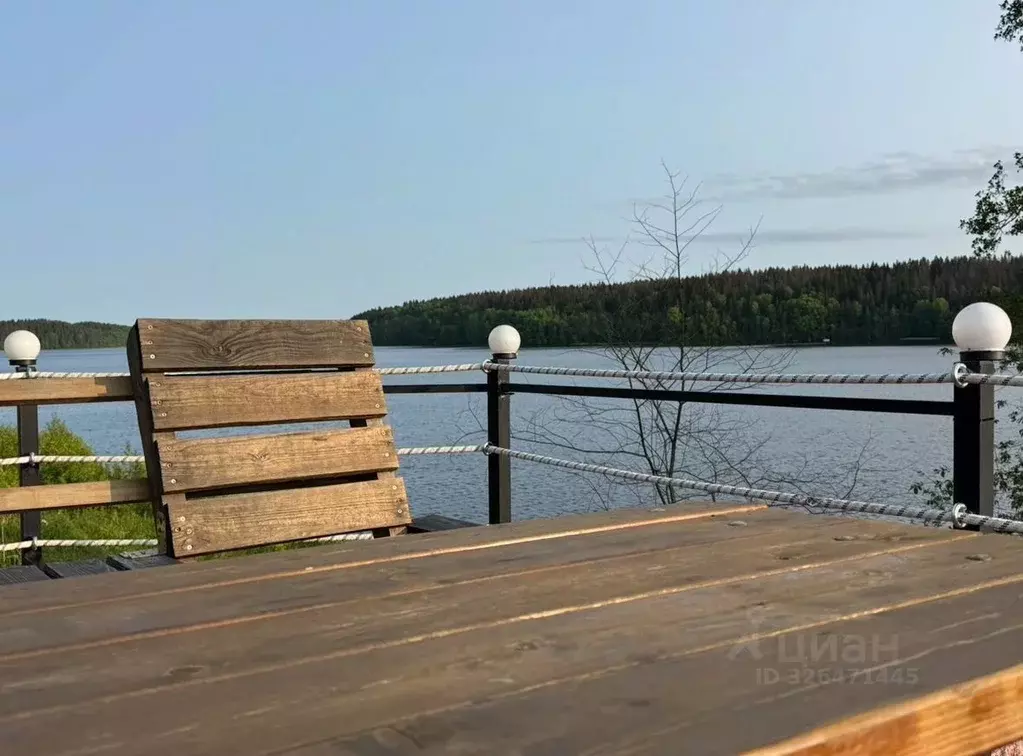 Дом в Ленинградская область, Выборгский район, Полянское с/пос, Озеро ... - Фото 1