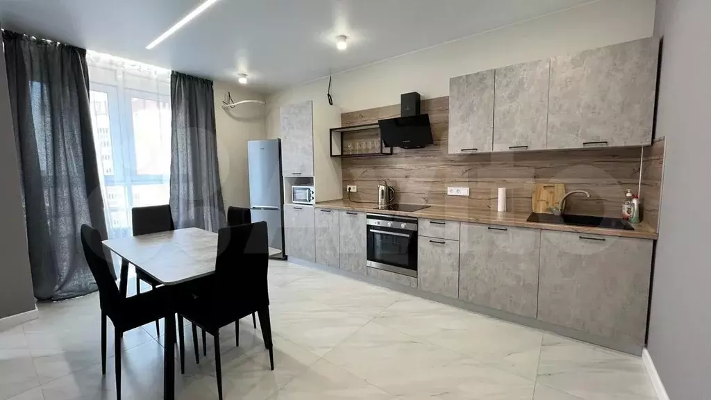 2-к. квартира, 70 м, 13/13 эт. - Фото 1
