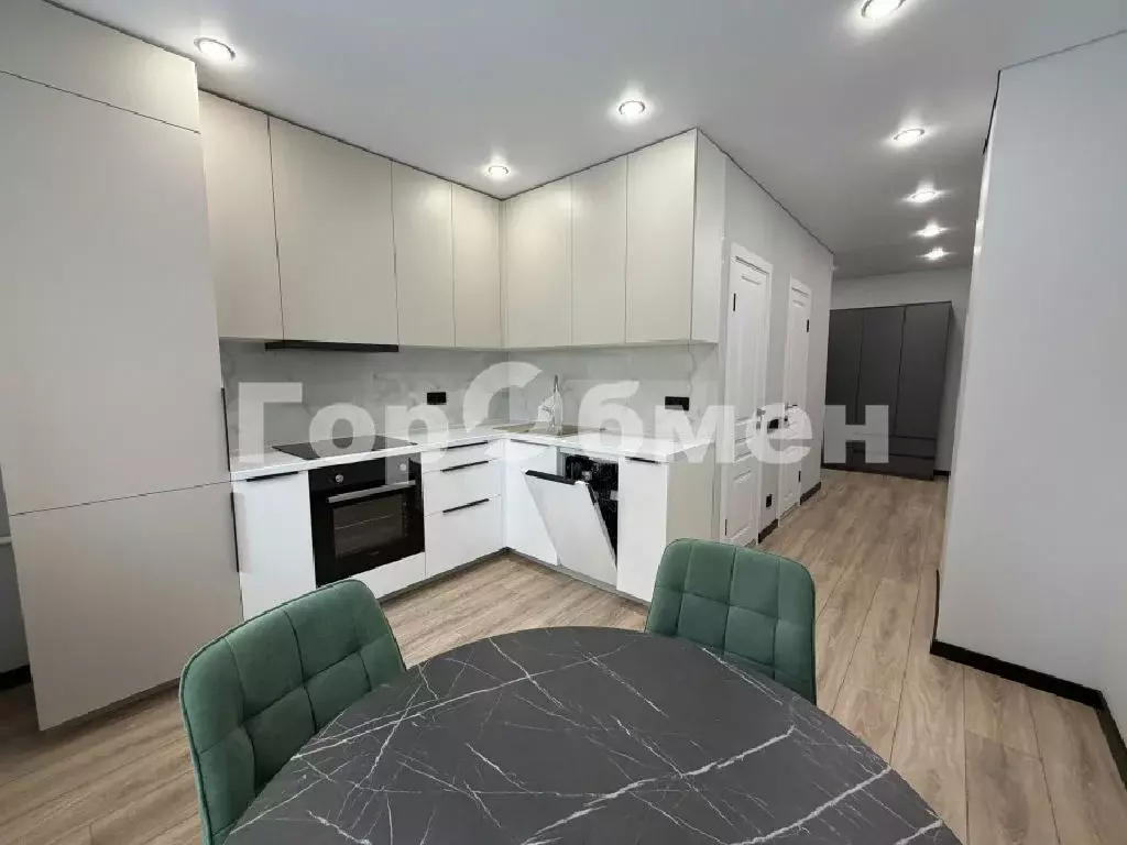 Продается 2-комнатная квартира - Фото 1