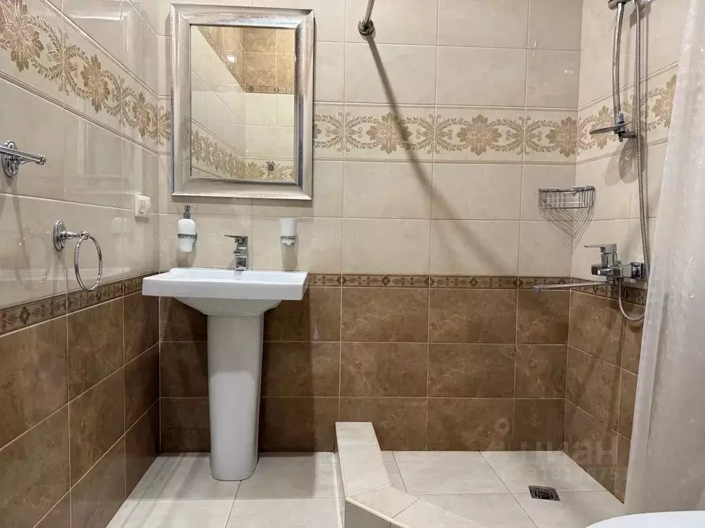 Комната Дагестан, Махачкала Караман-7 мкр, ул. Хайрутдина Гаджиева, 33 - Фото 1