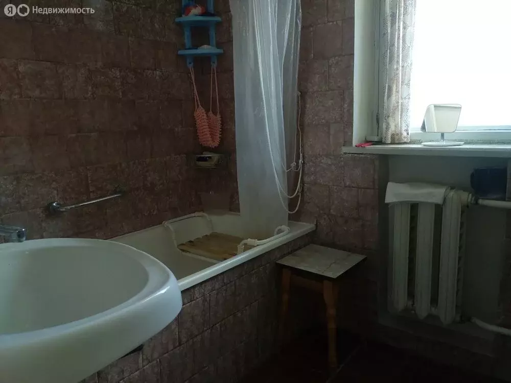 3-комнатная квартира: село Витязево, Авиационная улица, 5 (66 м) - Фото 1