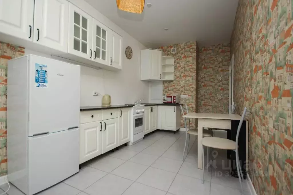 3-к кв. Московская область, Апрелевка Наро-Фоминский городской округ, ... - Фото 1