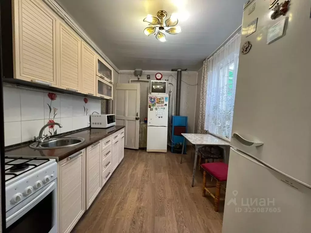 Дом в Оренбургская область, пос. Новосергиевка ул. Московская, 15А (55 ... - Фото 1