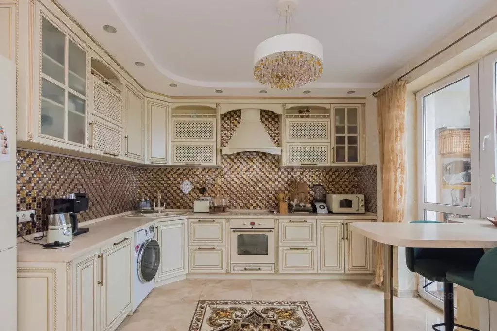 3-к кв. Краснодарский край, Краснодар Таманская ул., 130/3 (98.9 м) - Фото 2