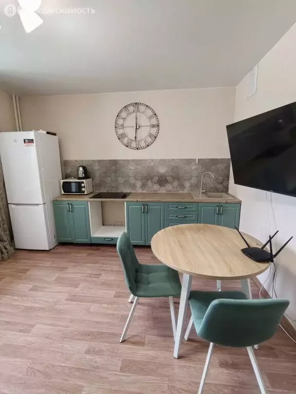 Квартира-студия: посёлок Западный, микрорайон Вишнёвая Горка, улица ... - Фото 2