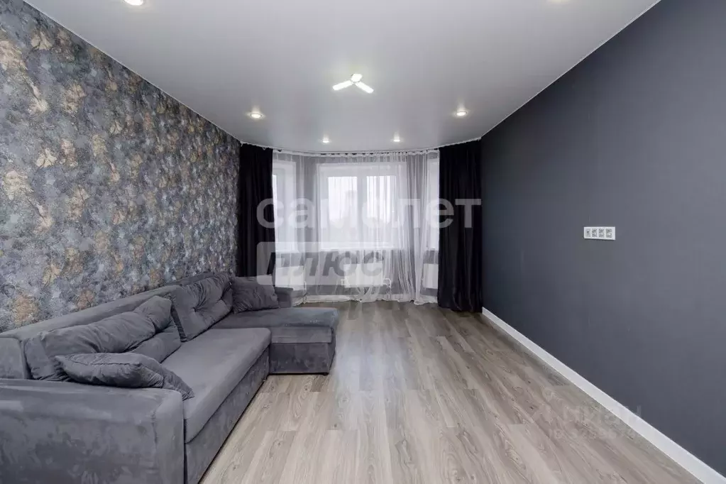 3-к кв. Липецкая область, Липецк ул. Лутова, 11 (80.1 м) - Фото 1