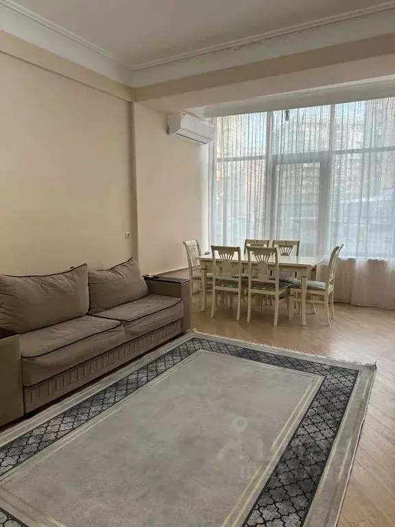 2-к кв. Дагестан, Каспийск просп. Акулиничева, 10 (68.0 м) - Фото 0