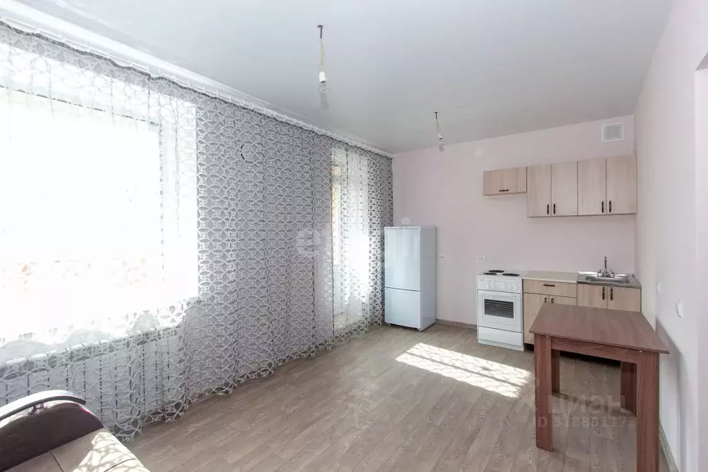 Студия Новосибирская область, Новосибирск ул. Юности, 5 (26.7 м) - Фото 1