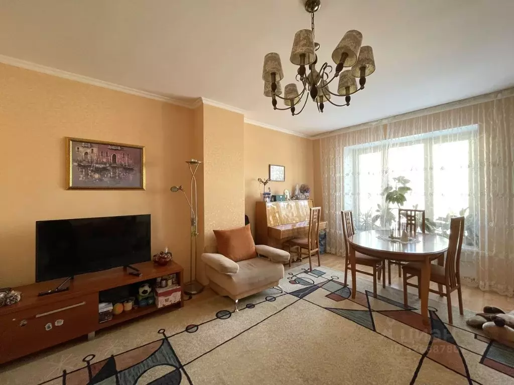 3-к кв. Омская область, Омск ул. Маршала Жукова, 76 (96.7 м) - Фото 1