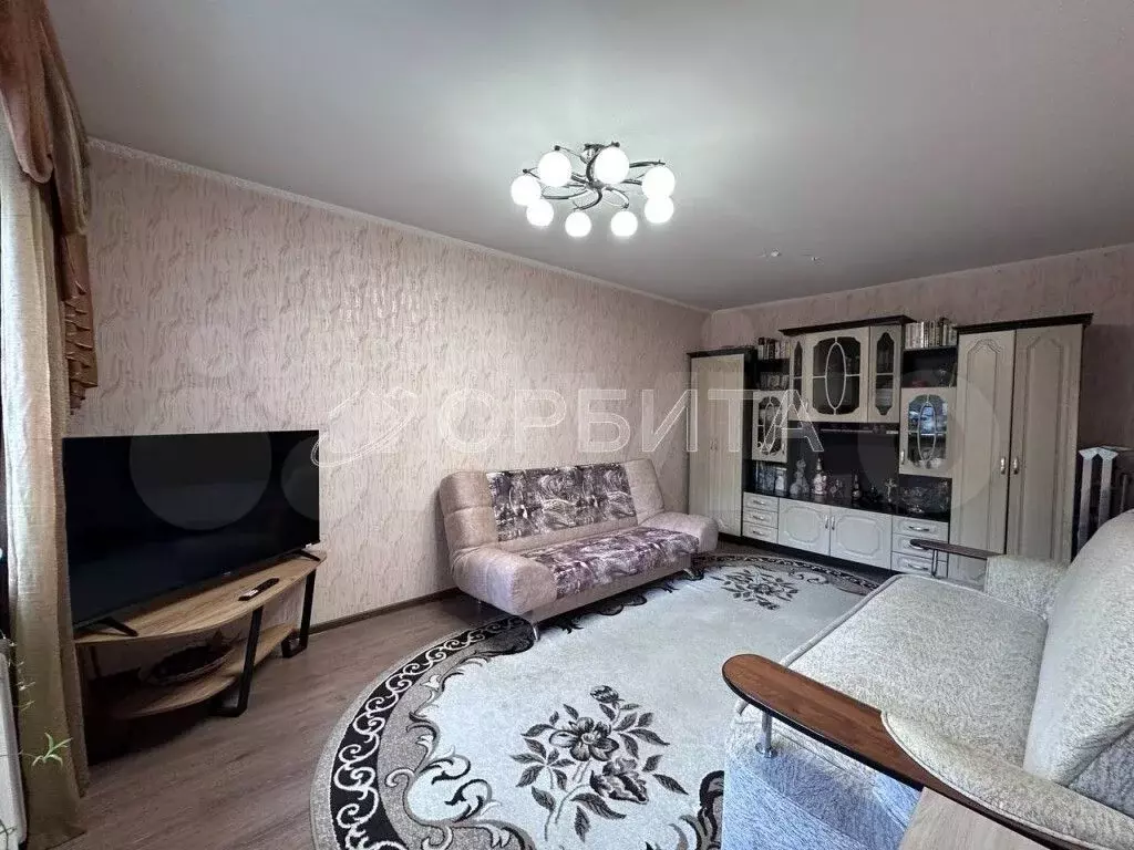 2-к. квартира, 40 м, 2/9 эт. - Фото 1